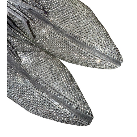 ANDIAMO Afringe
Rhinestone Fringe
Sparkle Heeled stiletto Booties - Picture 4 of 10